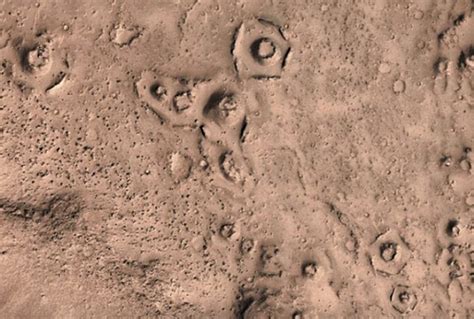 Was There An Ancient Civilisation On Mars Ufo Hunters Spot ‘walled