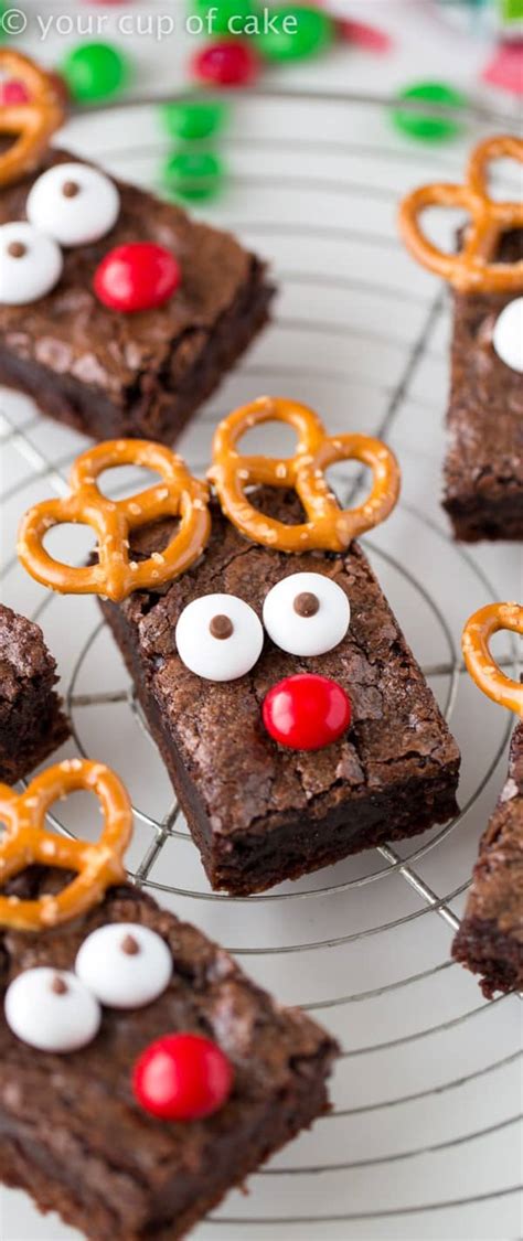 · chocolate covered marshmallow cookies are such a delicious treat and super cute too, especially if you decorate them for halloween, christmas, new year's. 30 Cute Christmas Desserts and More