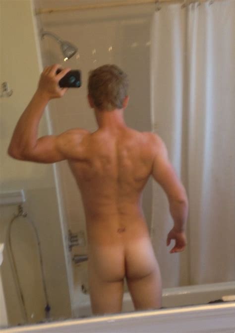Muscular Gay Daviidb Completely Nude On Cam Mrgays