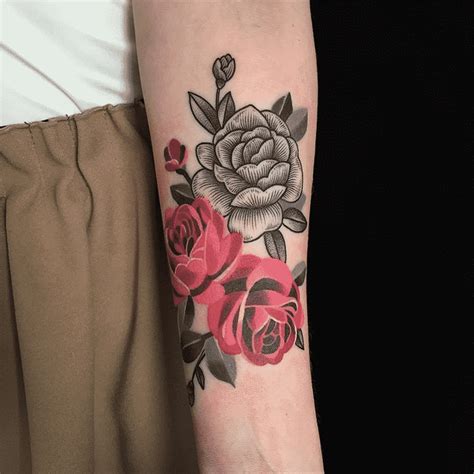 Diferentes zonas del brazo para tatuajes. Tatuajes de Rosas y Todos sus Significados - Mujeres Femeninas