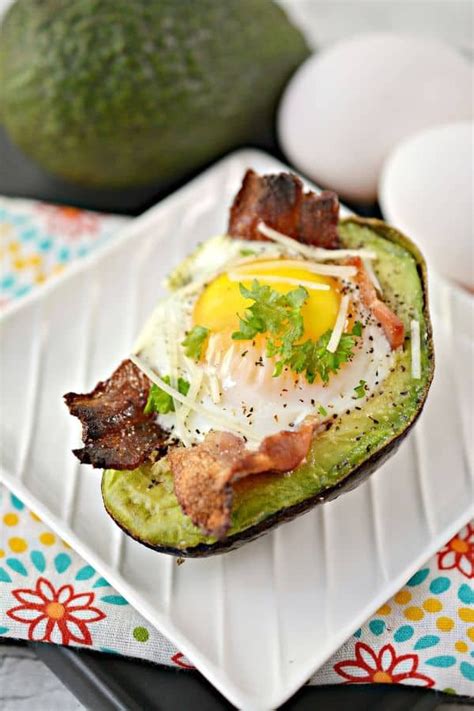 Bacon And Egg Avocado Cups Recipe Healthy Egg Recipes Recipes
