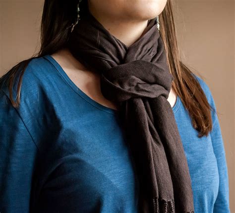 ≡ Scarf It Up 12 Stylish Ways To Wear Scarf This Winter 》 Her Beauty