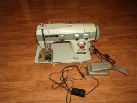 Vintage New Home Janome Model 556 Sewing Machine Vintage Sewing