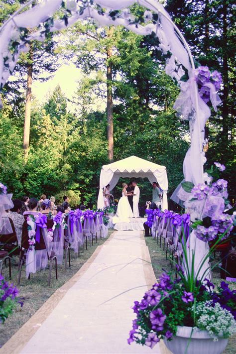 Wedding Trends 2018 Pantone Ultra Violet Wedding Color