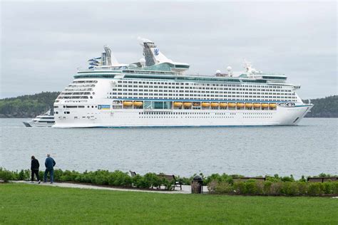 This Town In Maine Just Voted To Strictly Limit Cruise Ship Passengers — Heres How It May