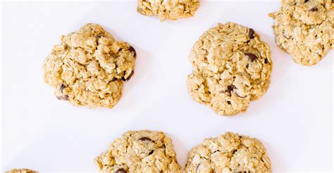 I've been making these easy naturally gluten free oatmeal breakfast cookies for my kids for years. Dietetic Oatmeal Cookies / Peanut Butter Banana Breakfast ...