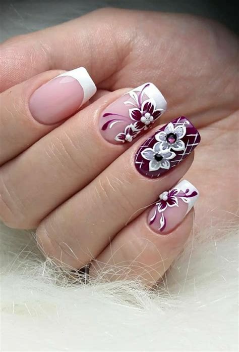 76 Pretty And Delicate Floral Nail Designs Lily Fashion Style