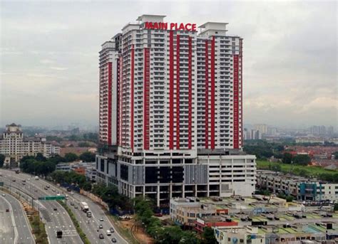 2r1b 615 sqft fully furnished available now tip top conditions included 2 carpark 3 tier securities system ( residence access card to lift and car park ) attached with main place shopping mall. Main Place Residence finally ready for occupancy ...