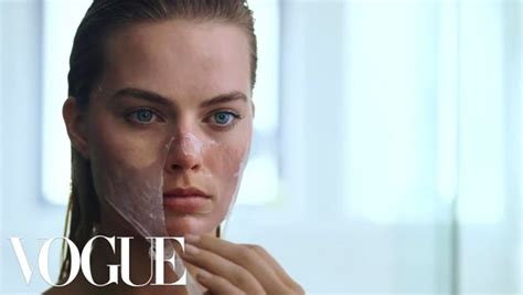 Margot Robbies Beauty Routine Is Psychotically Perfect