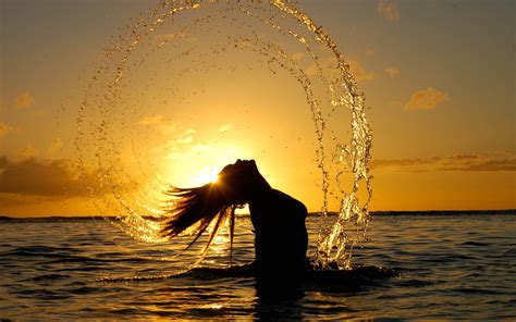 Women Wet Hair Sunlight Rising Sun Water Silhouette Wallpapers Hd Desktop And Mobile