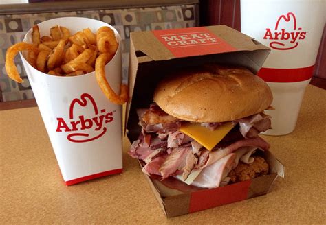 Tourists are often in need of finding a convenient nearby place for dinner. Arbys-fast-food-near-me - PlacesNearMeNow