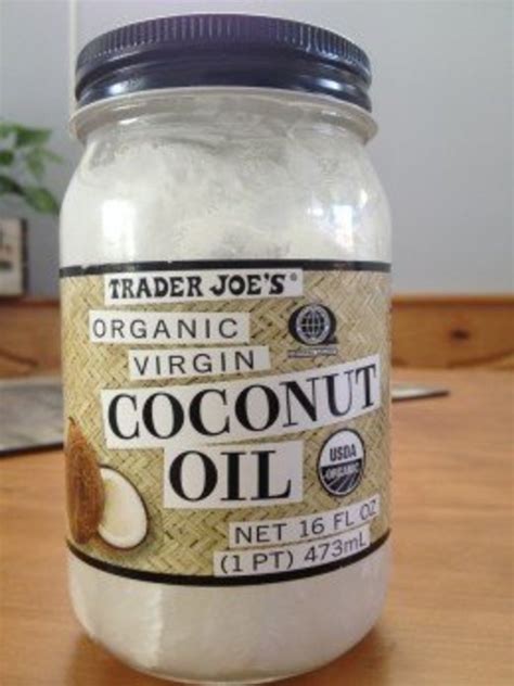 Coconut oil is finally getting the accolades that it deserves. Using Coconut Oil for Healthy, Gorgeous Hair | Bellatory