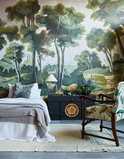 House And Home 50 Dramatic Wallpapers And Murals To Inspire Your Fall