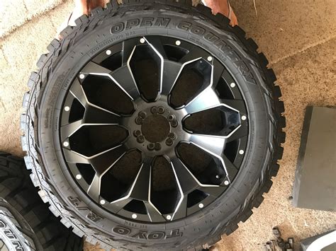 Soldfs Fuel Assault 22x10 Toyo Open Country Rt 35x1250r22 Ford