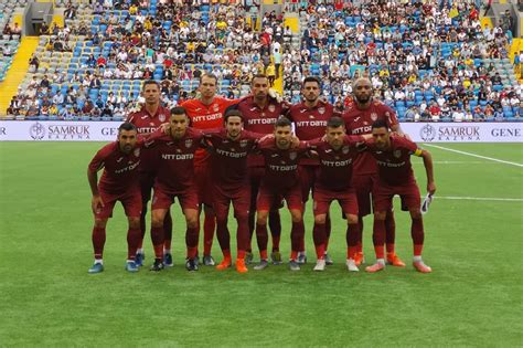 We provide live scores, results, standings and statistics from more than 1000 football competitions from almost 100 countries. Întăriri pentru Liga Campionilor! CFR Cluj a transferat un ...