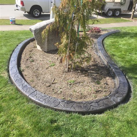 One of the best ways to make a garden look complete is to use edging. Diy Concrete Landscape Edging Forms — Randolph Indoor and Outdoor Design