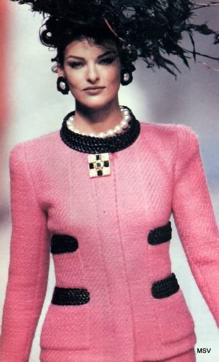 Linda Evangelista Chanel 1992 Fashion Fashion 1990s Coco Chanel Fashion