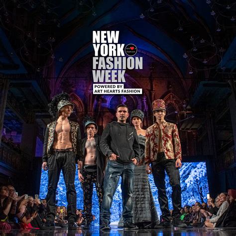 Art Hearts Fashion At New York Fashion Week Nyfw 2022 Nyc — Average