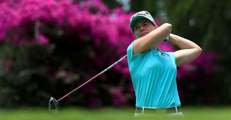 A video by callaway golf of annika sorenstam's life and golf career. Annika Sörenstam to be first woman to compete in 3M Greats ...