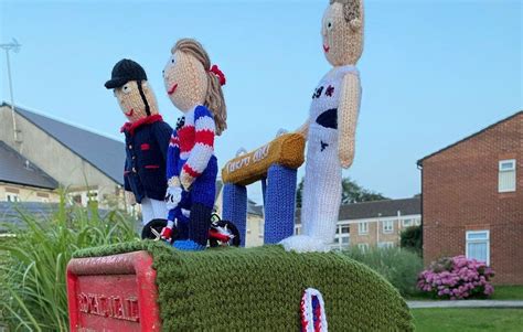 Tokyo Olympics Essex Champions Honoured In Knitted Postbox Tribute