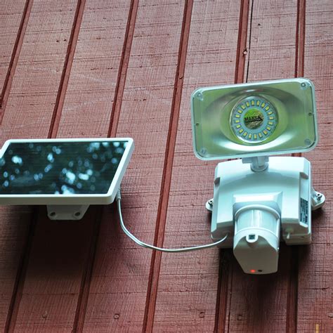 Solar Powered Motion Activated Security Camera Floodlight Maxsa