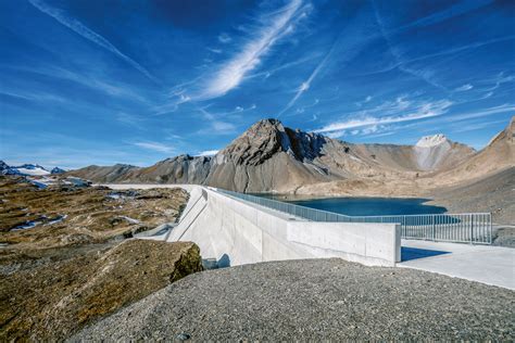 Gebaut wird das 10'000 quadratmeter grosse kraftwerk diesen sommer. Veredeltes Elixier Stausee Muttsee | Espazium