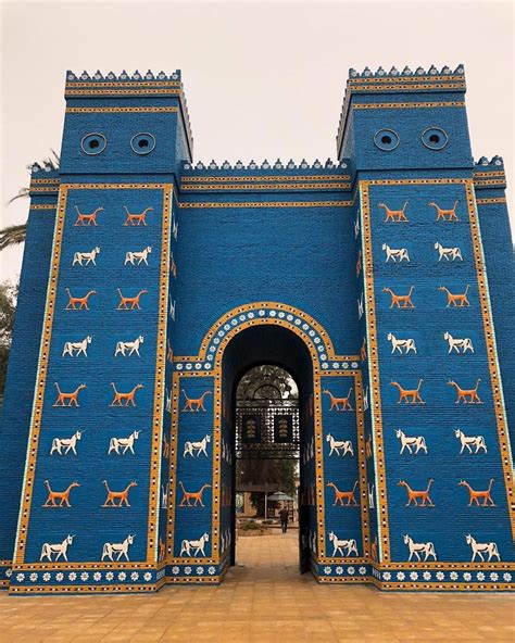 Gate Of Ishtar Babylon Hilla The Ishtar Gate Was The
