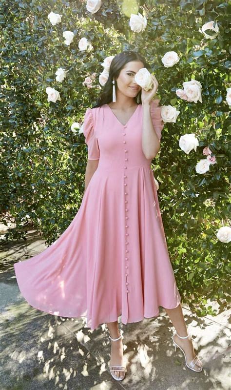 40 Lovely Classy Pink Outfit Ideas For This Summer Modest Dresses