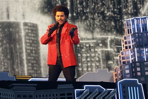The Weeknd Reacts To Performing The Halftime Show During Super Bowl LV: Photo 4523508 | The ...