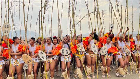 Umkhosi Womhlanga The Zulu Maidens Reed Dance At ENyokeni Royal Palace YouTube