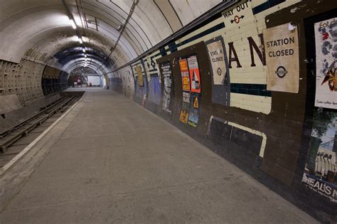 Underground London Abandoned Tube Stations And Tunnels In Pictures