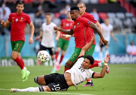 Darstellung der heimbilanz von deutschland gegen portugal. Fußball-EM: Spielfreudiges Deutschland bezwingt Portugal ...