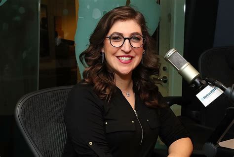 Mayim Bialik Fills In As “jeopardy” Host For Now While Celebs Weigh