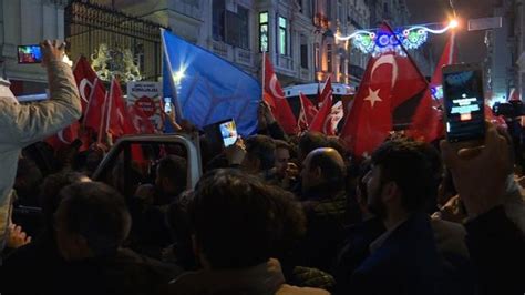 Turks Protest At Dutch Consulate In Istanbul