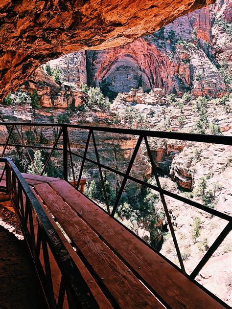 Zion National Park Observation Point Hike Utah Road Trip Best Places To Camp Places To Travel