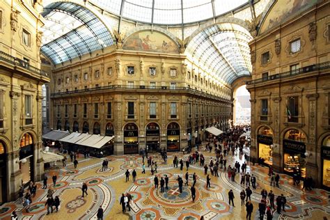 La struttura vicino galleria vittorio emanuele ii con più giudizi, ben 285! Walk through the Galleria Vittorio Emanuele II (Galleria ...