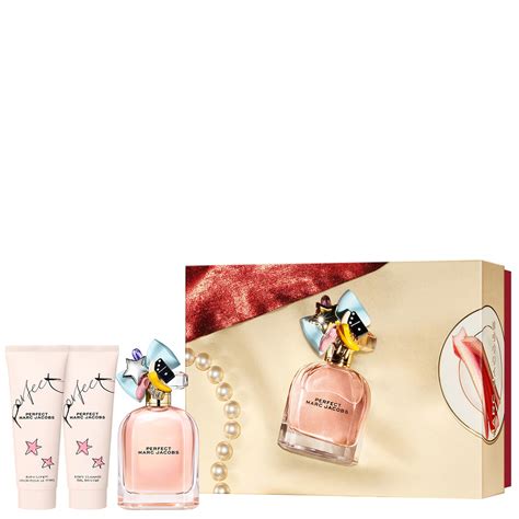Marc Jacobs Perfect Eau De Parfum M Gift Set ModeSens