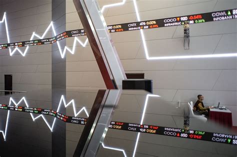 Ihsg sesi i berbalik ke zona merah. IHSG ditutup ke zona merah, semua sektor ambrol