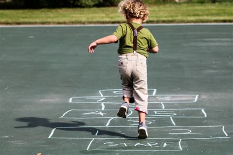 11 Variations To Play Hopscotch Basic Rules And Instructions