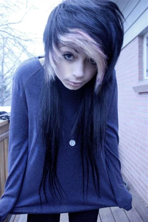 I Dont Know What Her Name Is But She Is So Pretty And Her Hair Is Amazing Emo Scene Hair