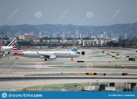 American Airlines Passenger Jet Editorial Stock Image Image Of Boeing