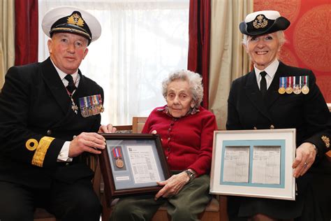 World War Two Veteran Finally Receives Service Medal At The Age Of 91