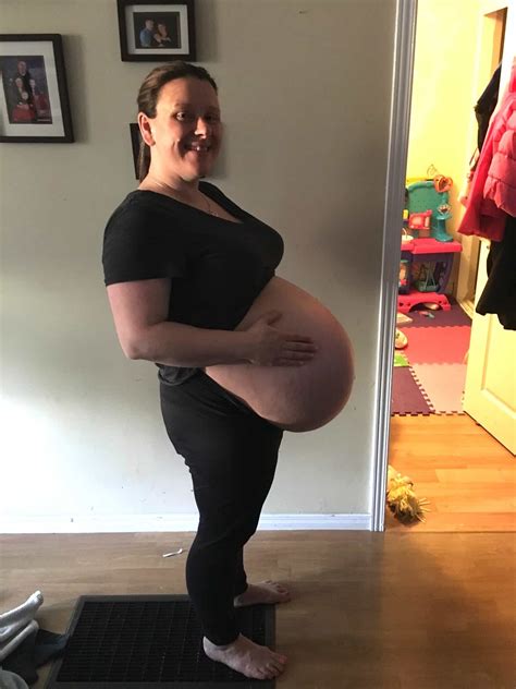 38 Weeks Pregnant Belly Twins