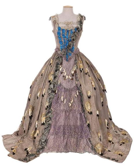 Pin By Ruth Davis On Fashion Historical Dresses