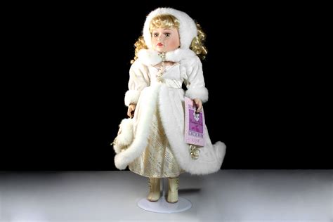 Collectible Memories Porcelain Doll Lisa 16 Inch Doll Display Doll