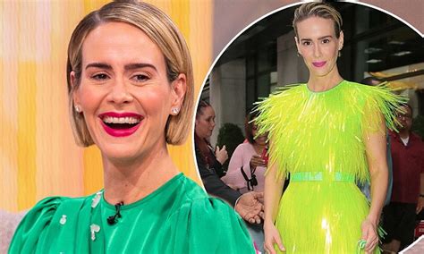 Sarah Paulson Admits Ocean S 8 Premiere Dress Look Like Highlighter