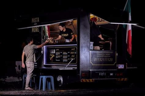 Malah, 'food truck' atau kenderaan saji itu ditawarkan bermula pada harga rm26,500 mengikut jenis dan spesifikasi kenderaan berkenaan. 15 Local Food Trucks In Malaysia You Die Die Must Try