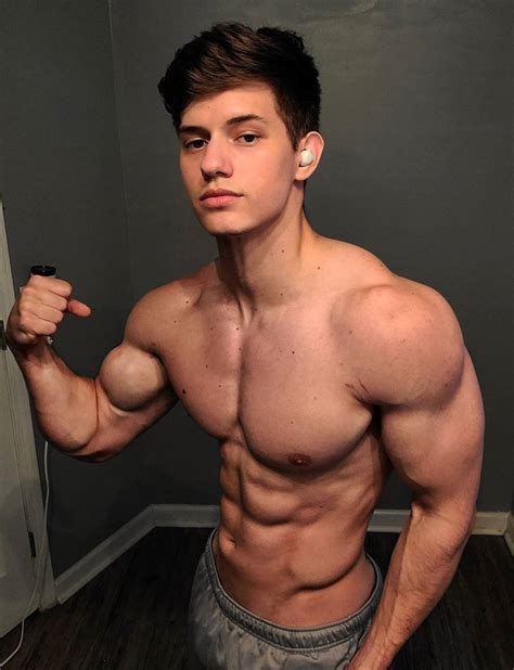 Pin On Babe Muscle