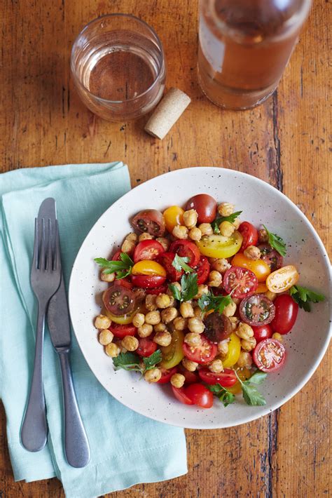 26 Easy Recipes To Make With A Can Of Chickpeas Kitchn