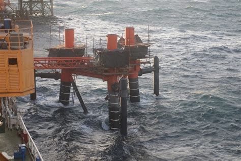 South Pars 13a Jackets Pile Grouting Force Offshore Kish
